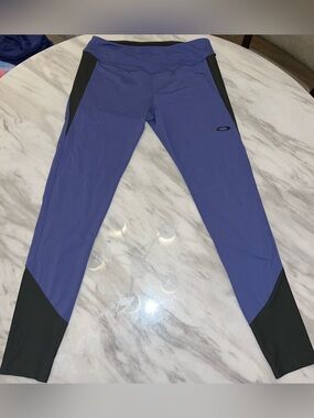 Oakley Performance Leggings S M Purple Black Athletic Yoga Pants